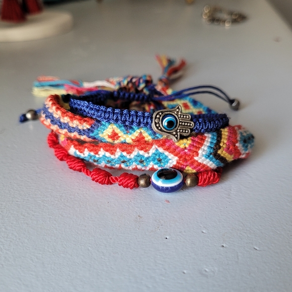 BUNDLE Woven blue and red bracelets - Picture 4 of 11